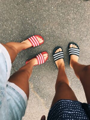 Dép bánh mì Adidas Adilette