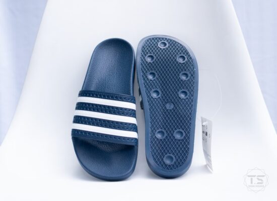 Phân Biệt Dép Bánh Mì Adidas Thật Giả